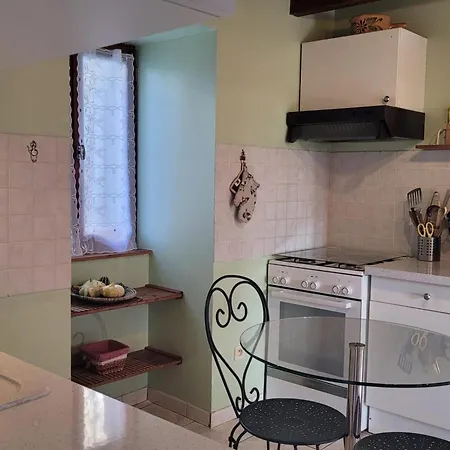 Holiday home 3 Ch. Avec Jardin, Cheminee, Animaux Admis, Wifi, Parking, Proche Loisirs & Chateaux - Fr-1-653-269 *