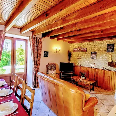 3 Ch. Avec Jardin, Cheminee, Animaux Admis, Wifi, Parking, Proche Loisirs & Chateaux - Fr-1-653-269 Holiday home *